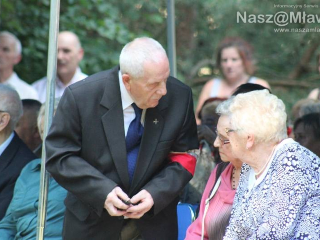 Cześć i chwała bohaterom! Uroczystości i rekonstrukcja w Niedziałkach [WIDEO]