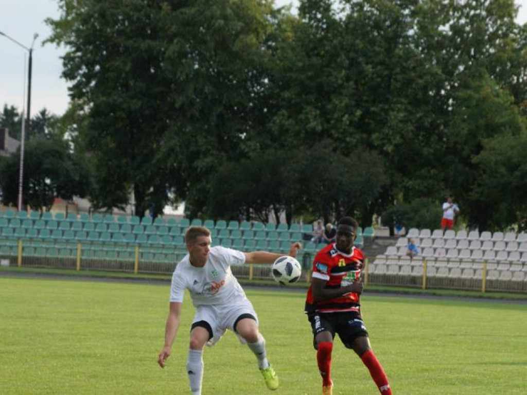 Huragan lepszy od Mławianki. Karny Melchinkiewicza