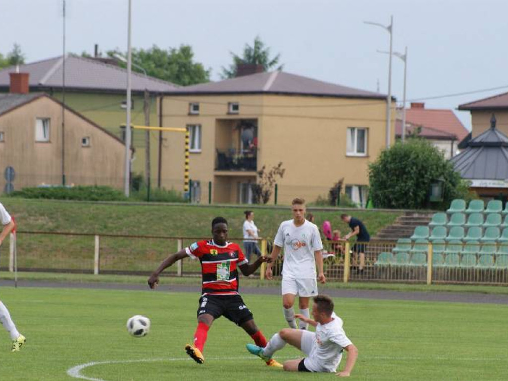 Huragan lepszy od Mławianki. Karny Melchinkiewicza