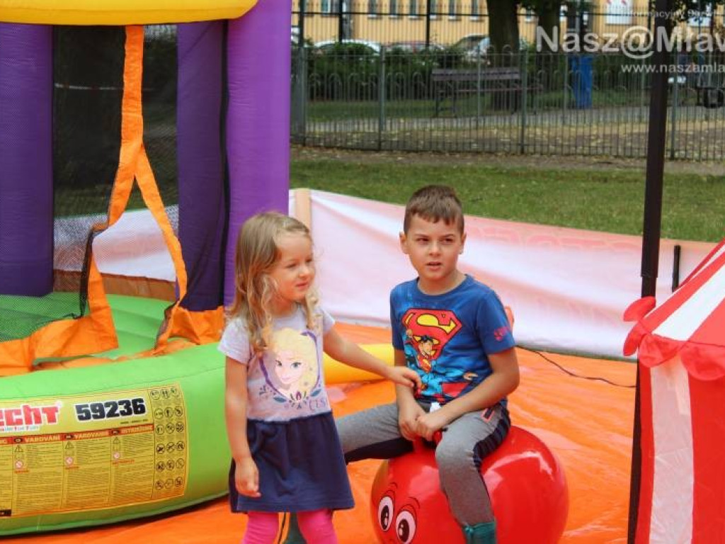 Dzieci zaszalały w parku