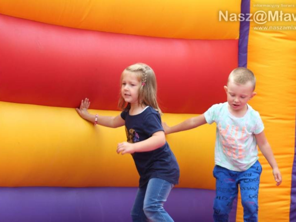 Dzieci zaszalały w parku