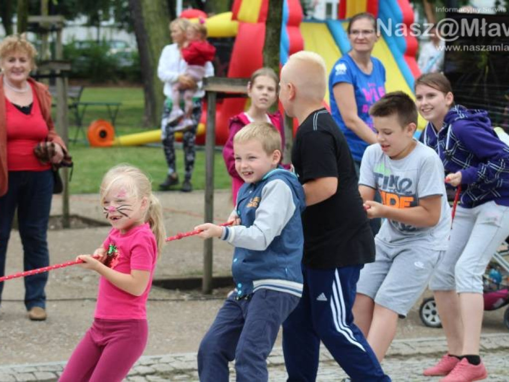 Dzieci zaszalały w parku