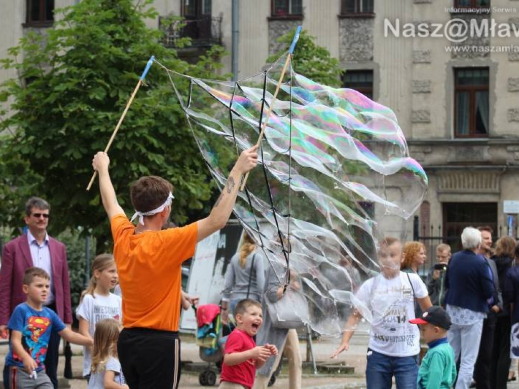 Dzieci zaszalały w parku