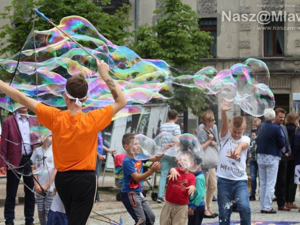 Dzieci zaszalały w parku
