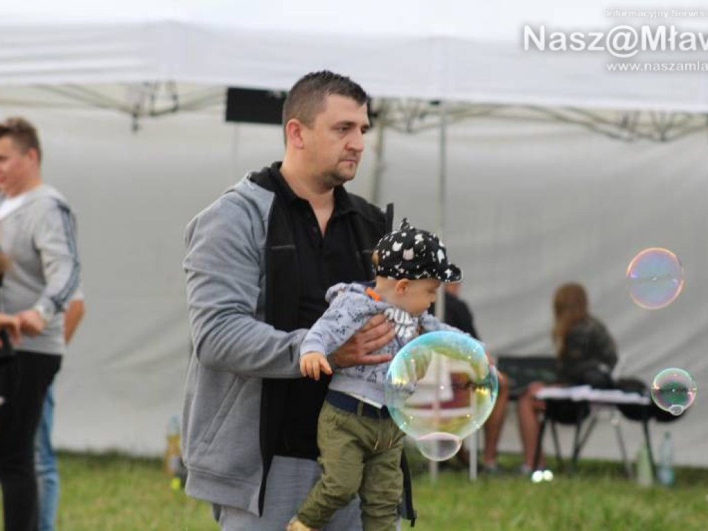 Zakończenie Dni Mławy. Histeria fanek na koncertach ich idoli