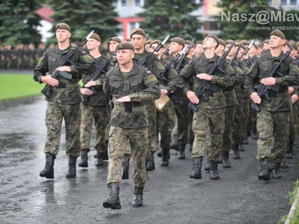 Następni terytorialsi złożyli przysięgę - 13 kobiet i 16 mężczyzn z powiatu mławskiego