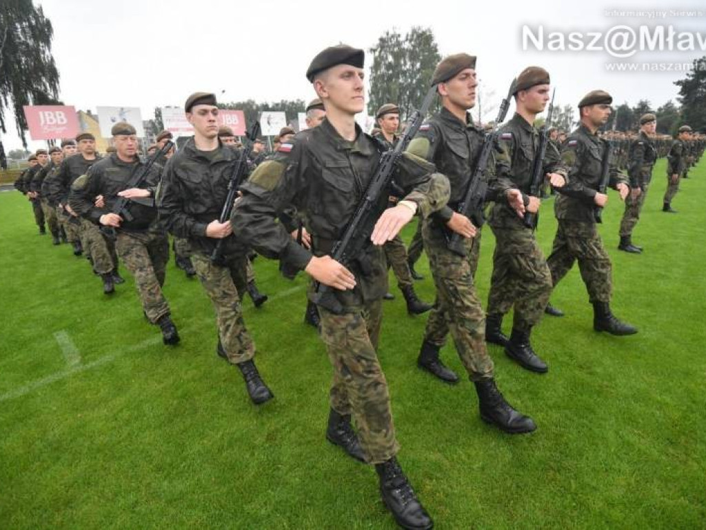 Następni terytorialsi złożyli przysięgę - 13 kobiet i 16 mężczyzn z powiatu mławskiego