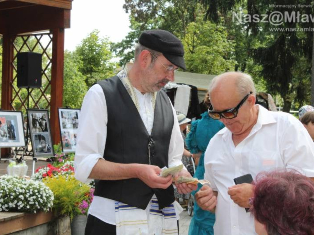 Rekonstruktorzy przenieśli widzów w czasie - do przedwojennej Mławy