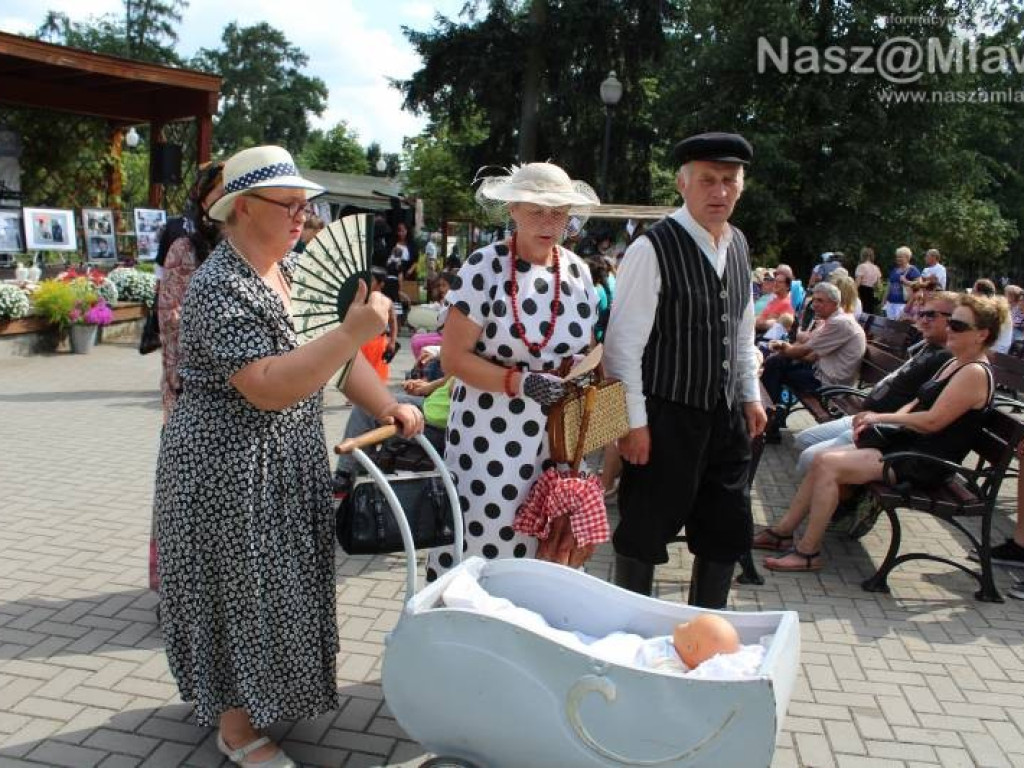Rekonstruktorzy przenieśli widzów w czasie - do przedwojennej Mławy