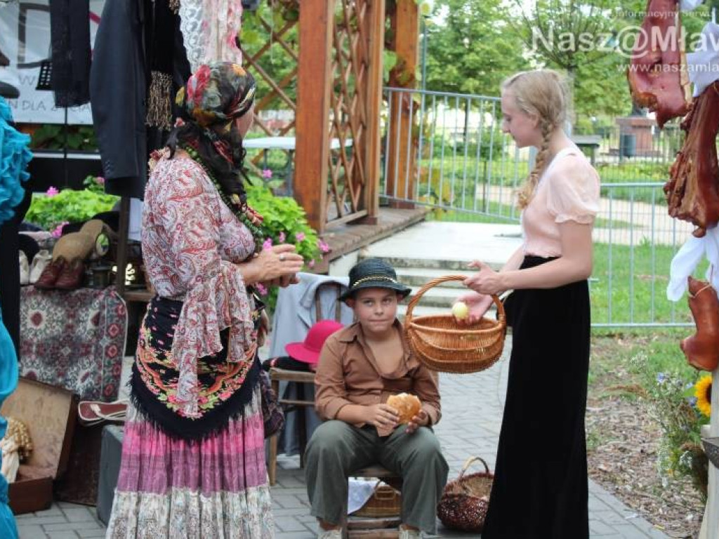 Rekonstruktorzy przenieśli widzów w czasie - do przedwojennej Mławy