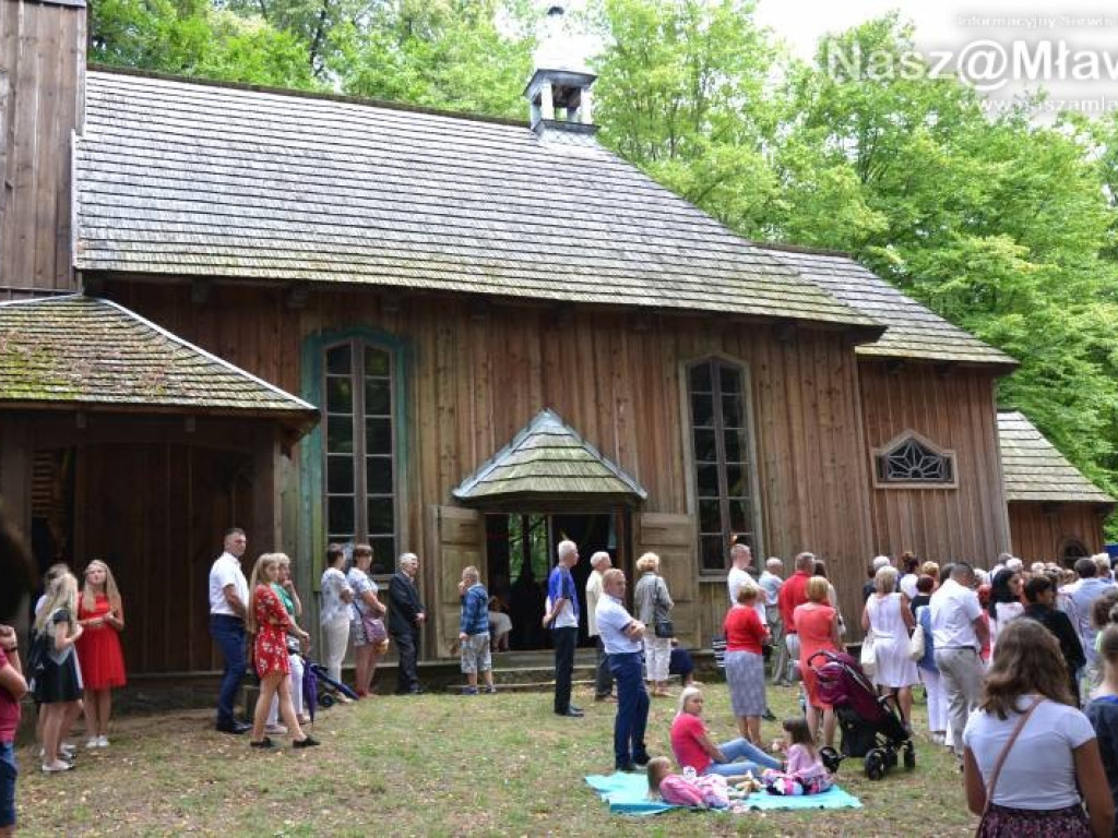 Bije tu cudowne źródełko. Tłumy w Drogiszce w gminie Strzegowo