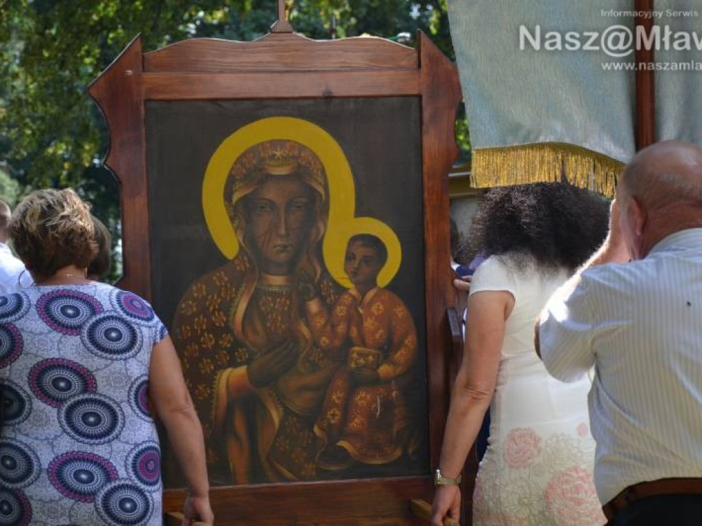 Bije tu cudowne źródełko. Tłumy w Drogiszce w gminie Strzegowo