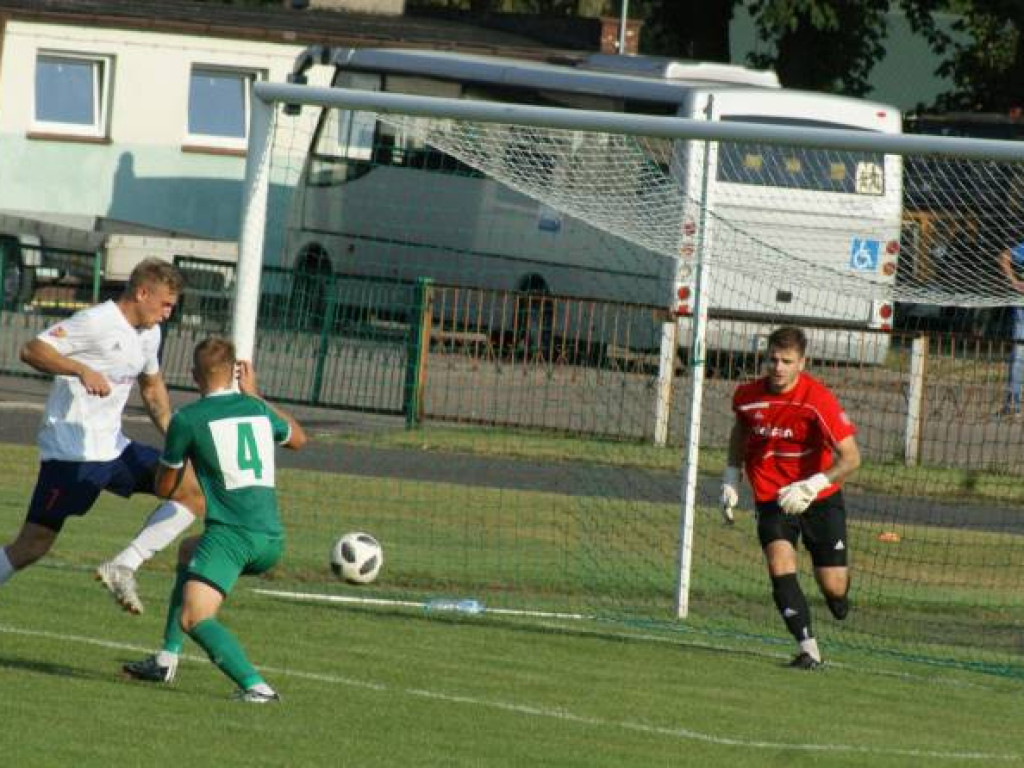 Mławianka - Ząbkovia. Dublet Gawędy na inaugurację sezonu