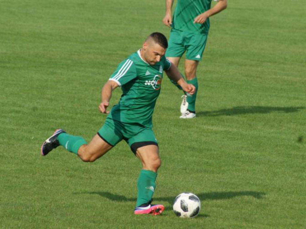 Punkt Mławianki z liderem. Żelazna defensywa