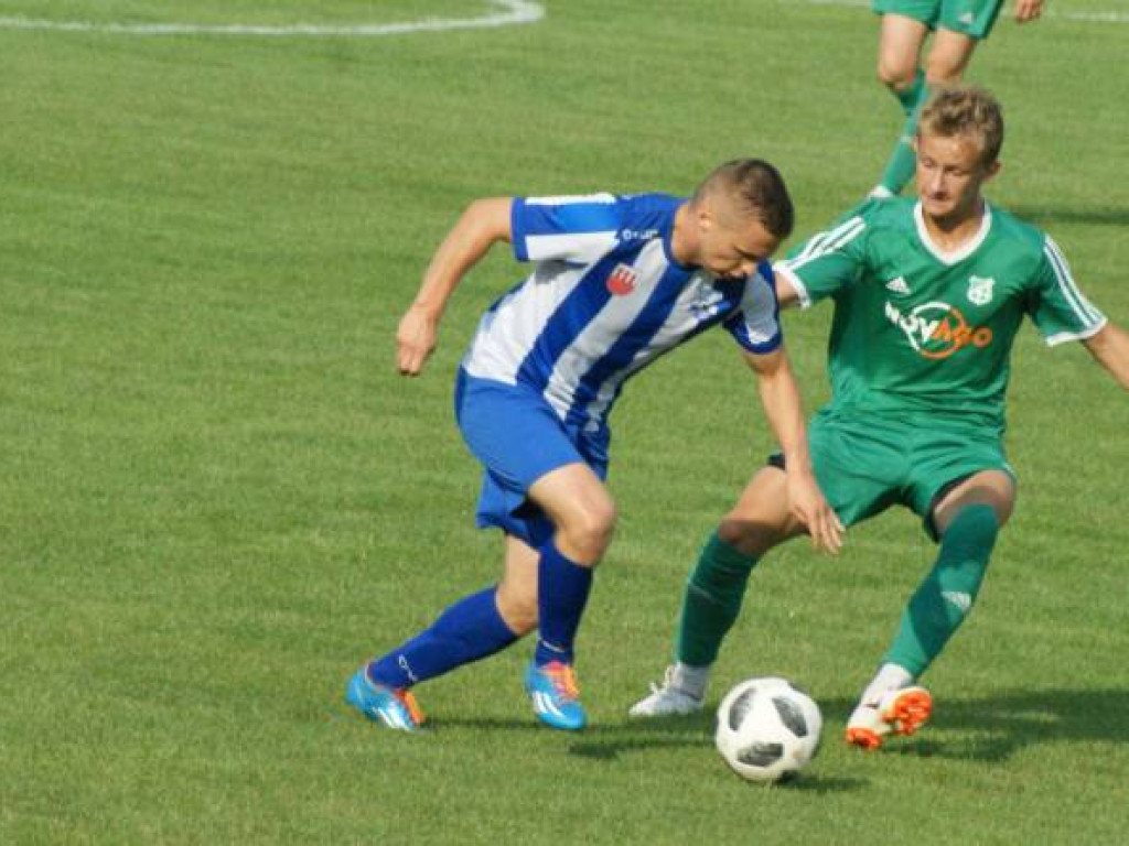 Punkt Mławianki z liderem. Żelazna defensywa