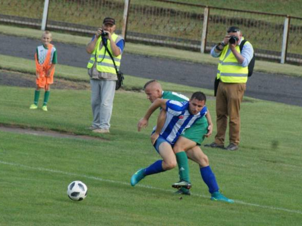 Punkt Mławianki z liderem. Żelazna defensywa