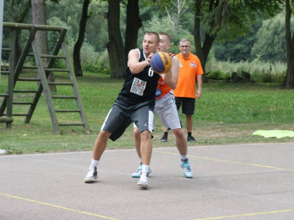 Hutnicy najlepsi w Mławie, najlepsi w Wyszynach