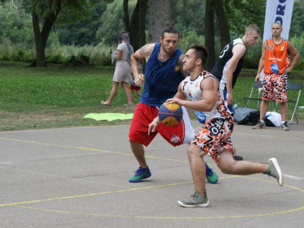 Hutnicy najlepsi w Mławie, najlepsi w Wyszynach