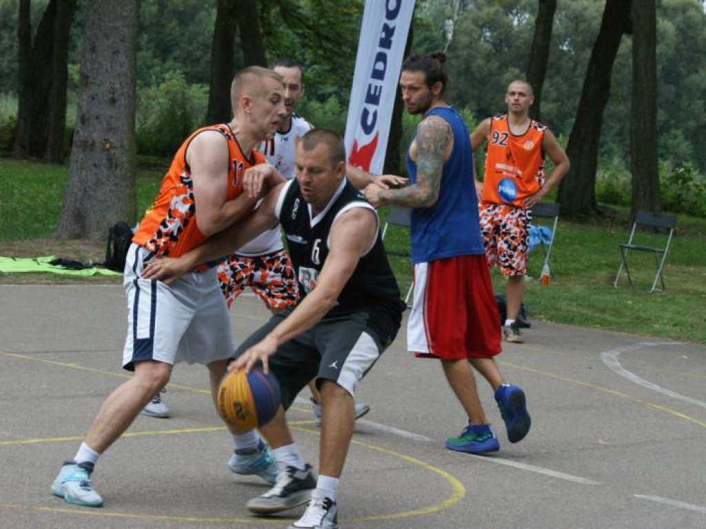 Hutnicy najlepsi w Mławie, najlepsi w Wyszynach