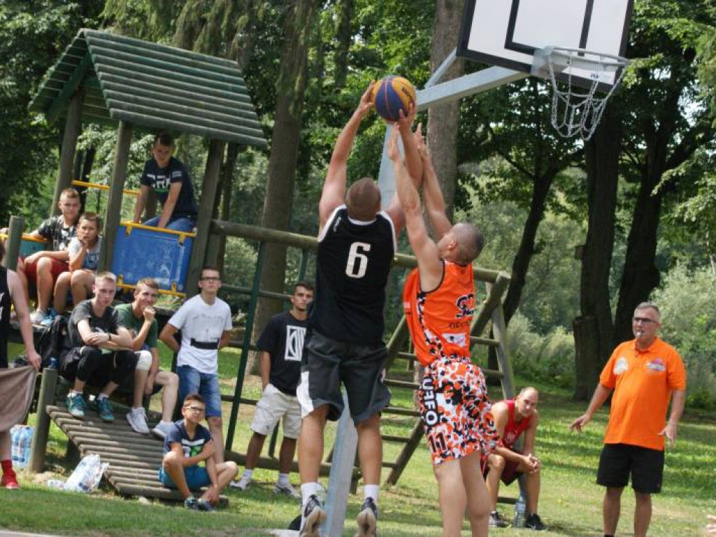 Hutnicy najlepsi w Mławie, najlepsi w Wyszynach