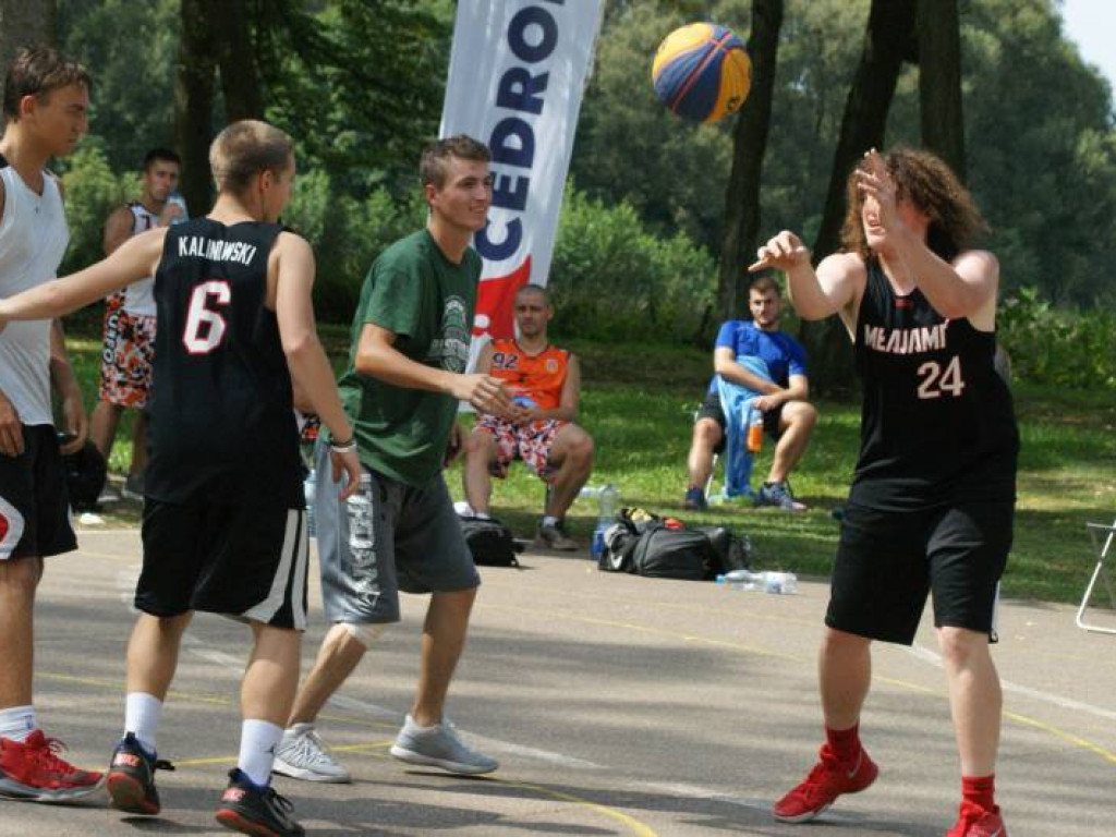 Hutnicy najlepsi w Mławie, najlepsi w Wyszynach