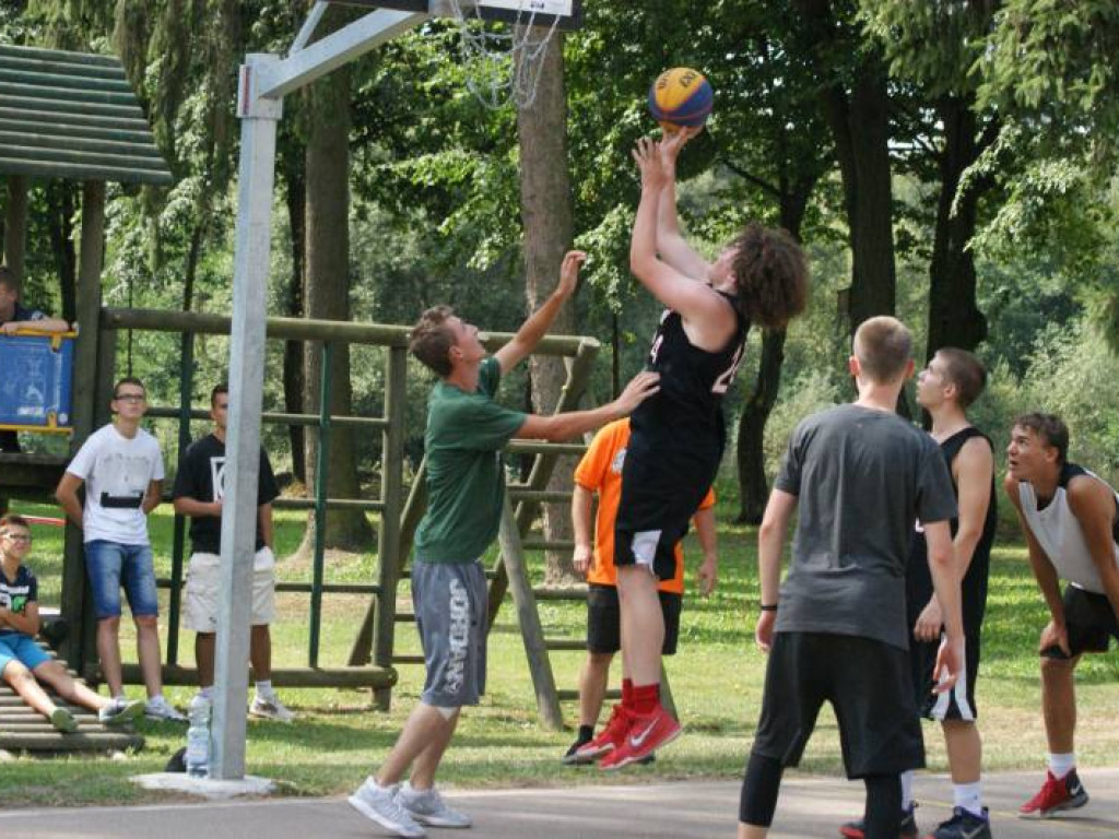 Hutnicy najlepsi w Mławie, najlepsi w Wyszynach