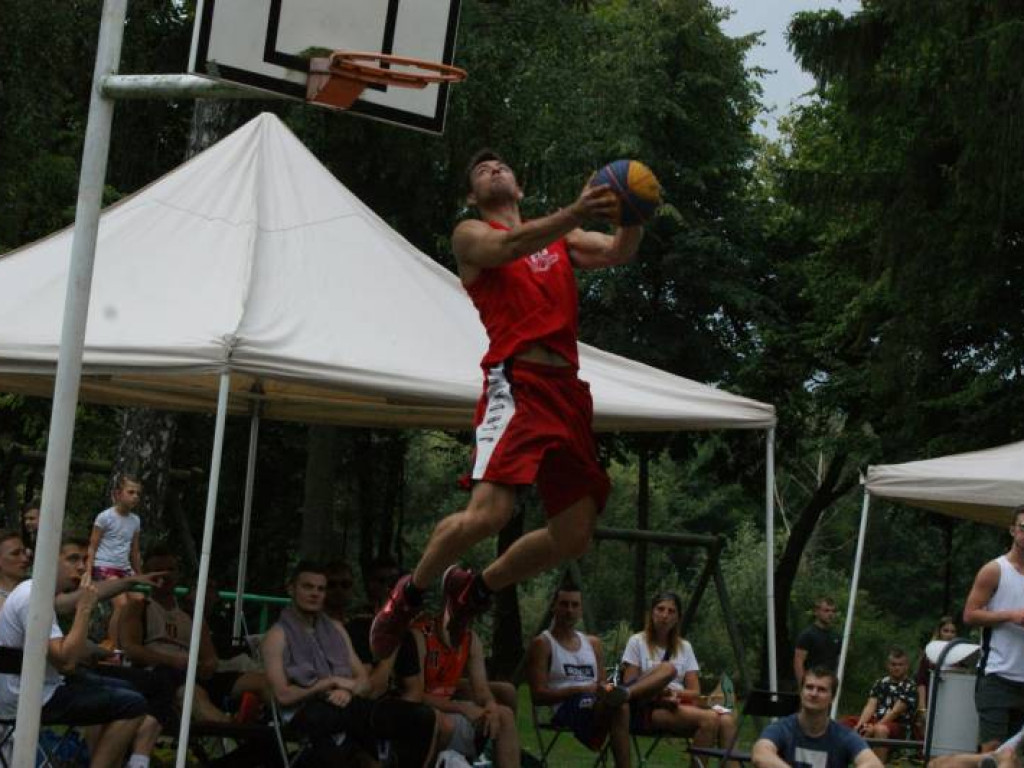 Hutnicy najlepsi w Mławie, najlepsi w Wyszynach