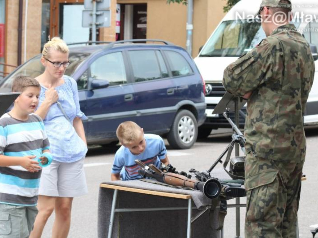 Do Mławy przyjechały KRAB, SZAKAL i ROSOMAKI