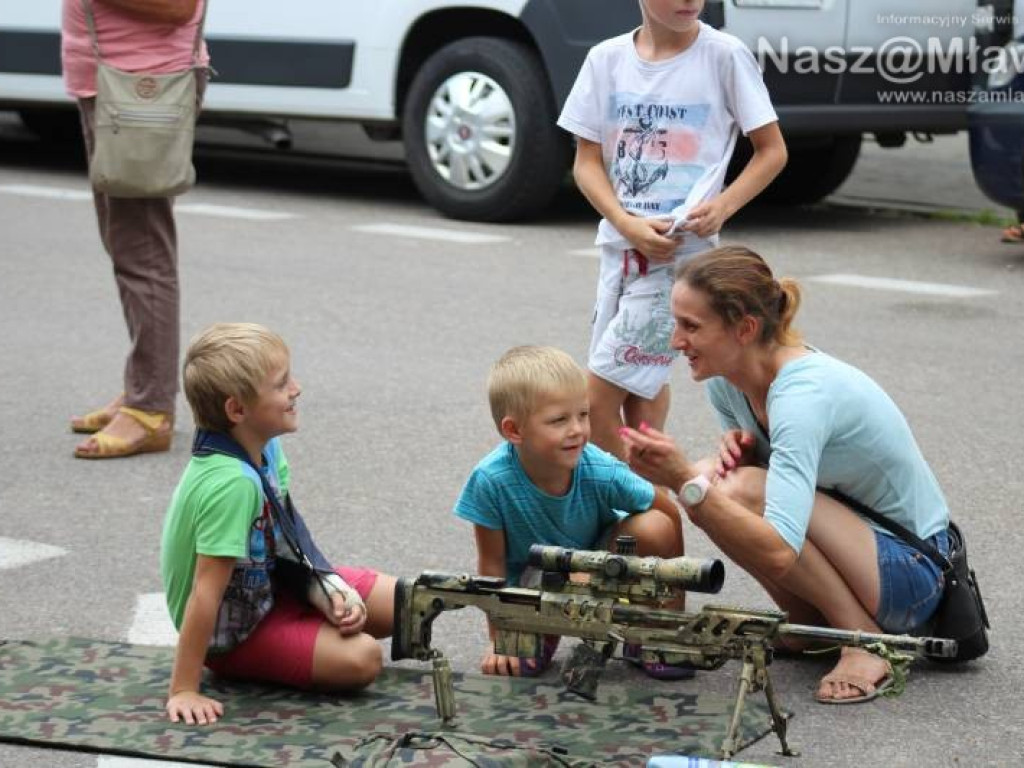 Do Mławy przyjechały KRAB, SZAKAL i ROSOMAKI