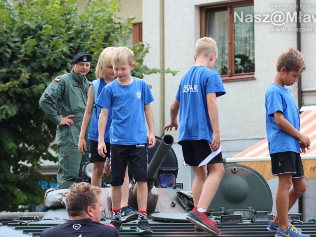 Do Mławy przyjechały KRAB, SZAKAL i ROSOMAKI