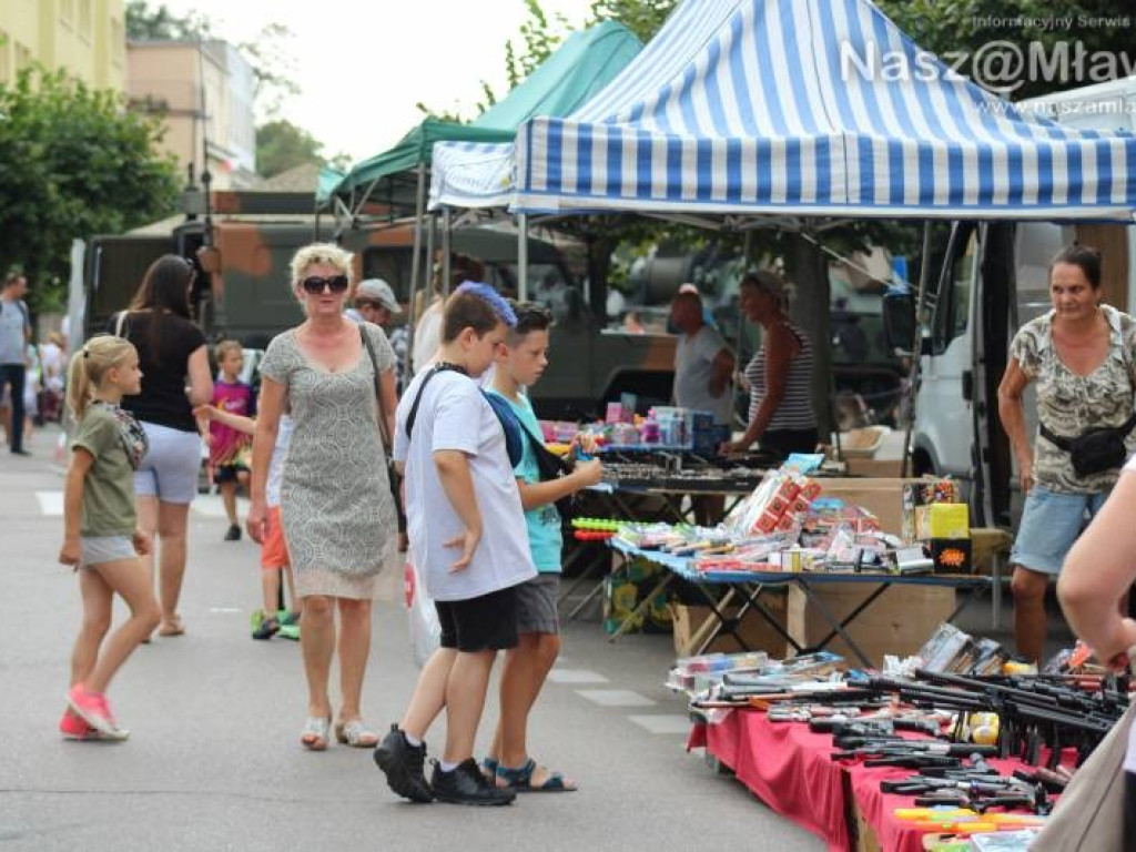 Do Mławy przyjechały KRAB, SZAKAL i ROSOMAKI