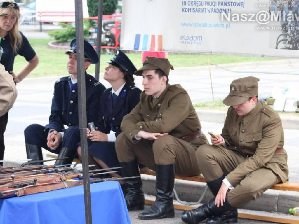 Do Mławy przyjechały KRAB, SZAKAL i ROSOMAKI