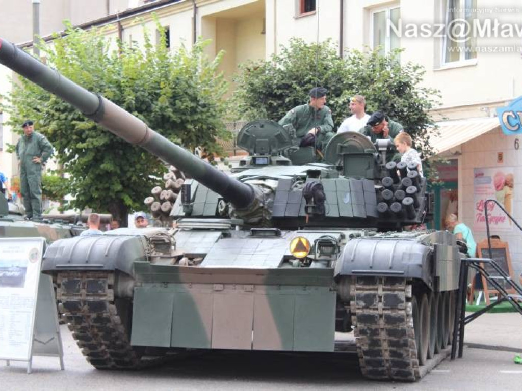 Do Mławy przyjechały KRAB, SZAKAL i ROSOMAKI