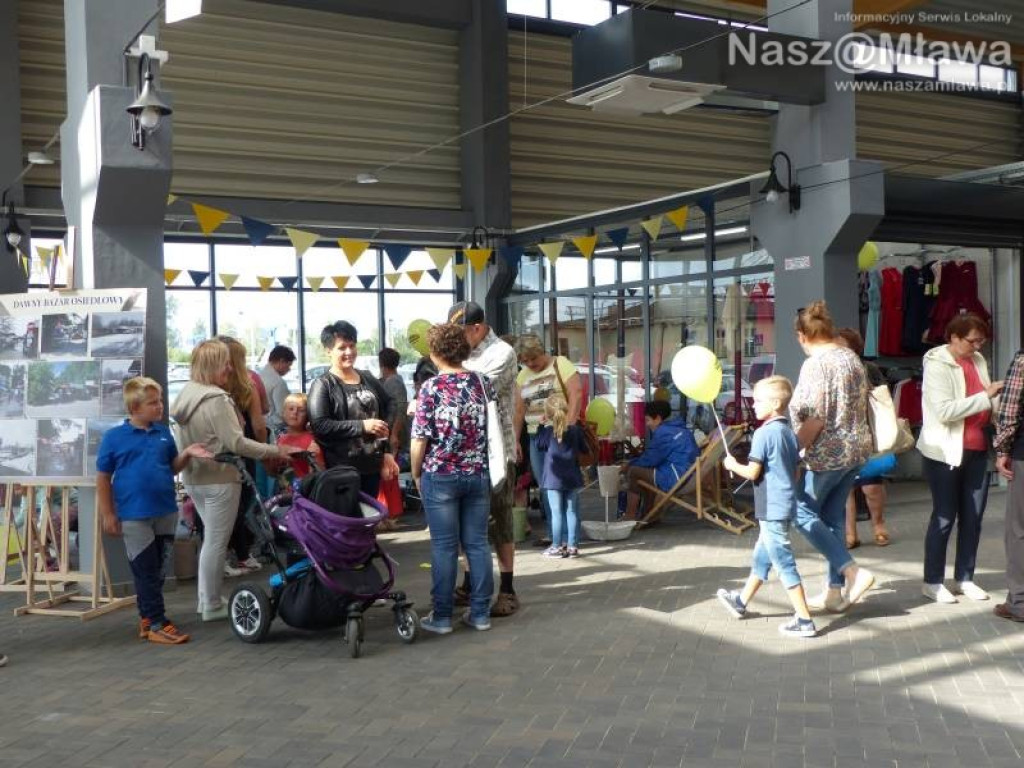 W Ciechanowie otwarto nowoczesną halę targową [ZDJĘCIA]