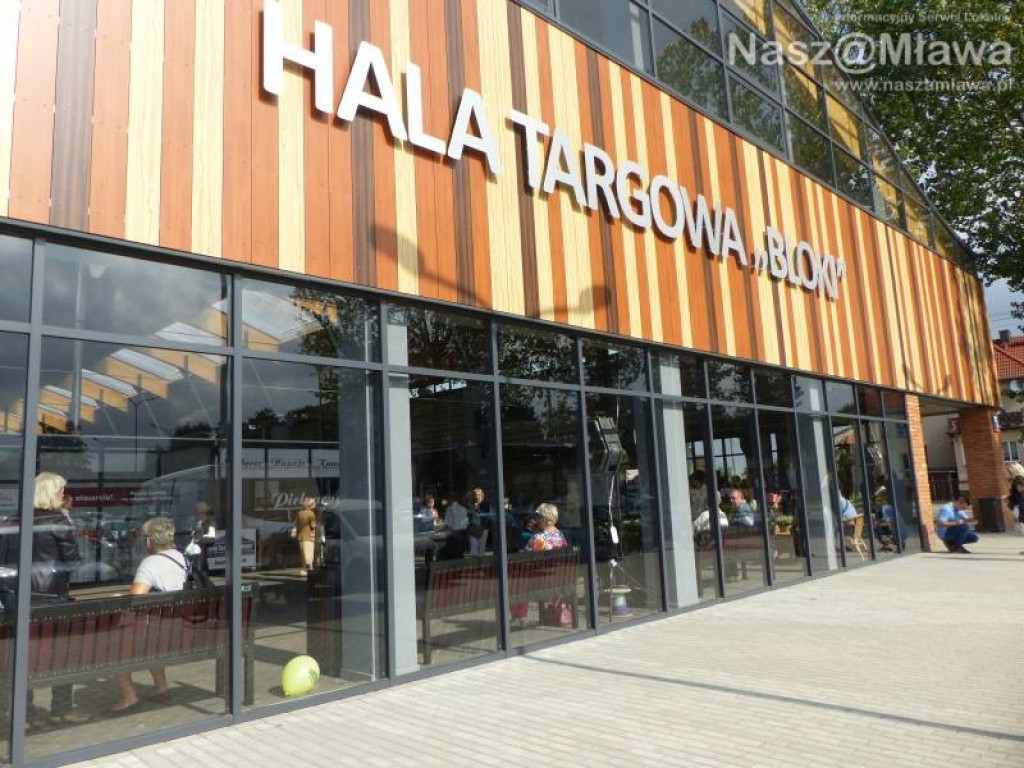 W Ciechanowie otwarto nowoczesną halę targową [ZDJĘCIA]