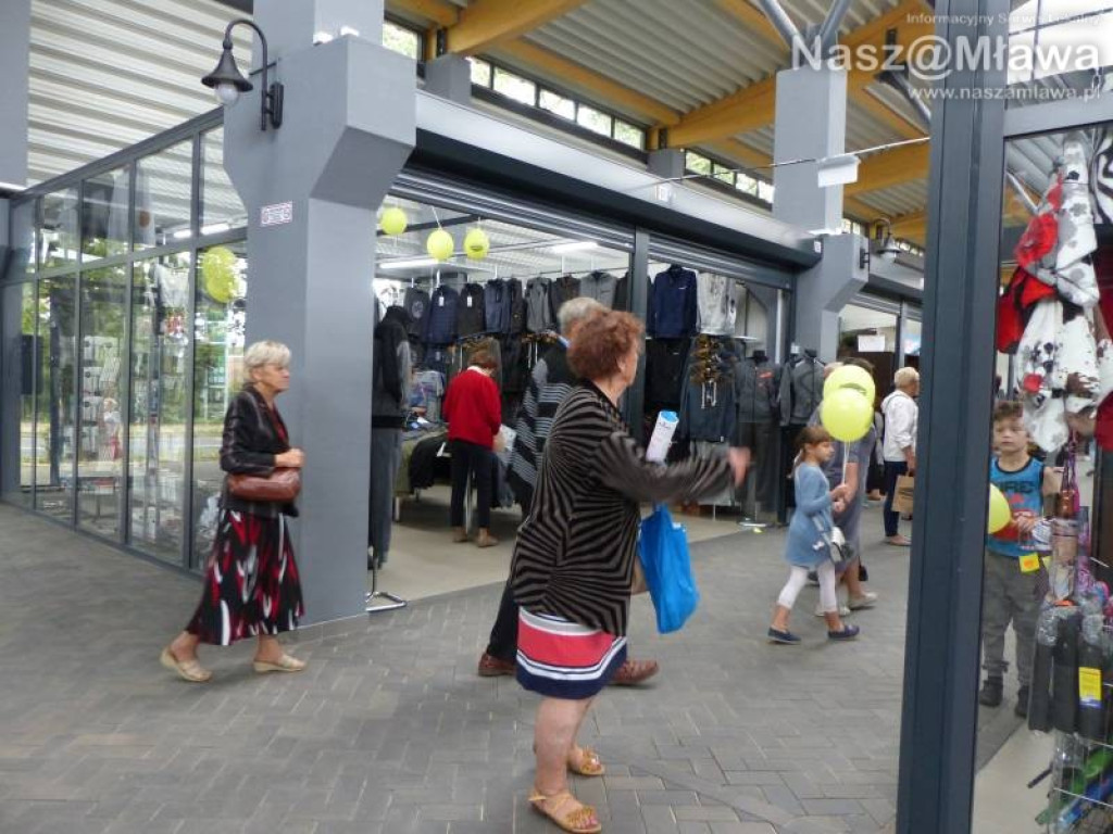 W Ciechanowie otwarto nowoczesną halę targową [ZDJĘCIA]