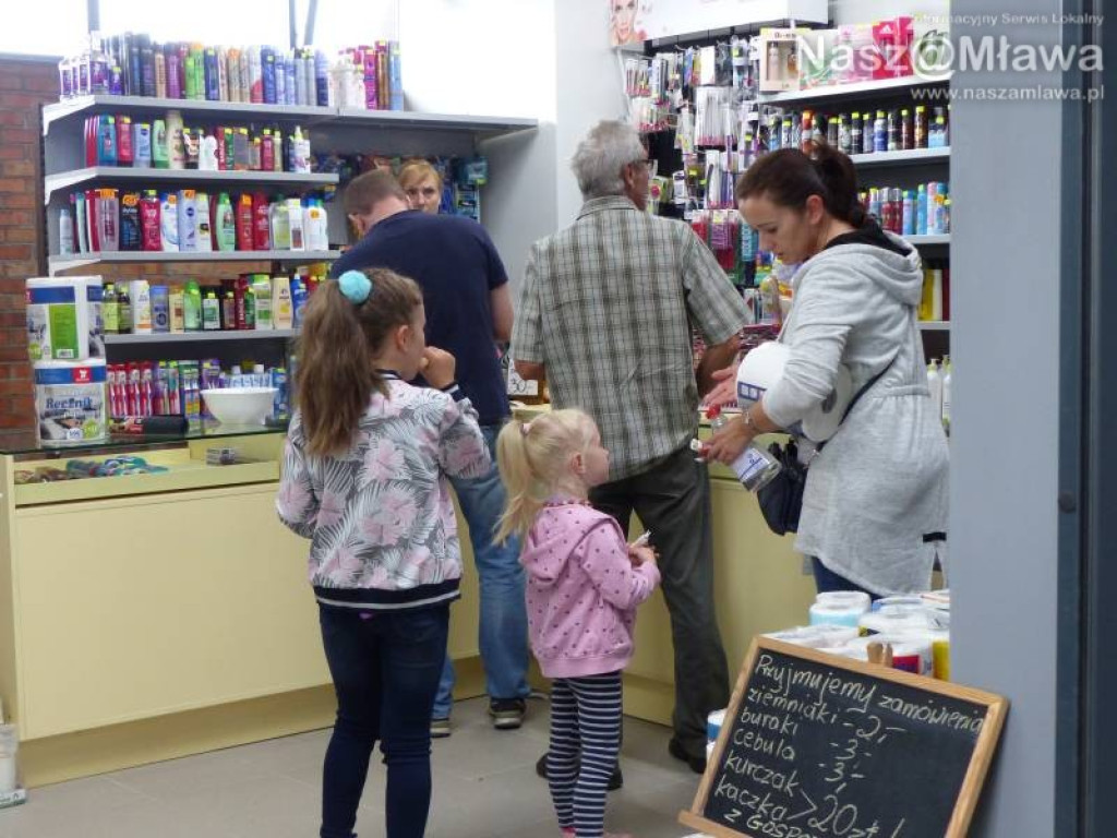 W Ciechanowie otwarto nowoczesną halę targową [ZDJĘCIA]