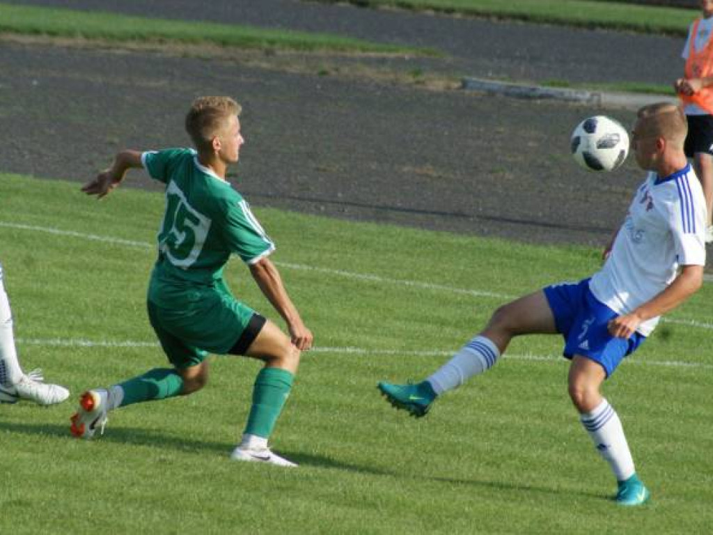 Pogoń wypunktowała Mławiankę. Z wolnego w poprzeczkę