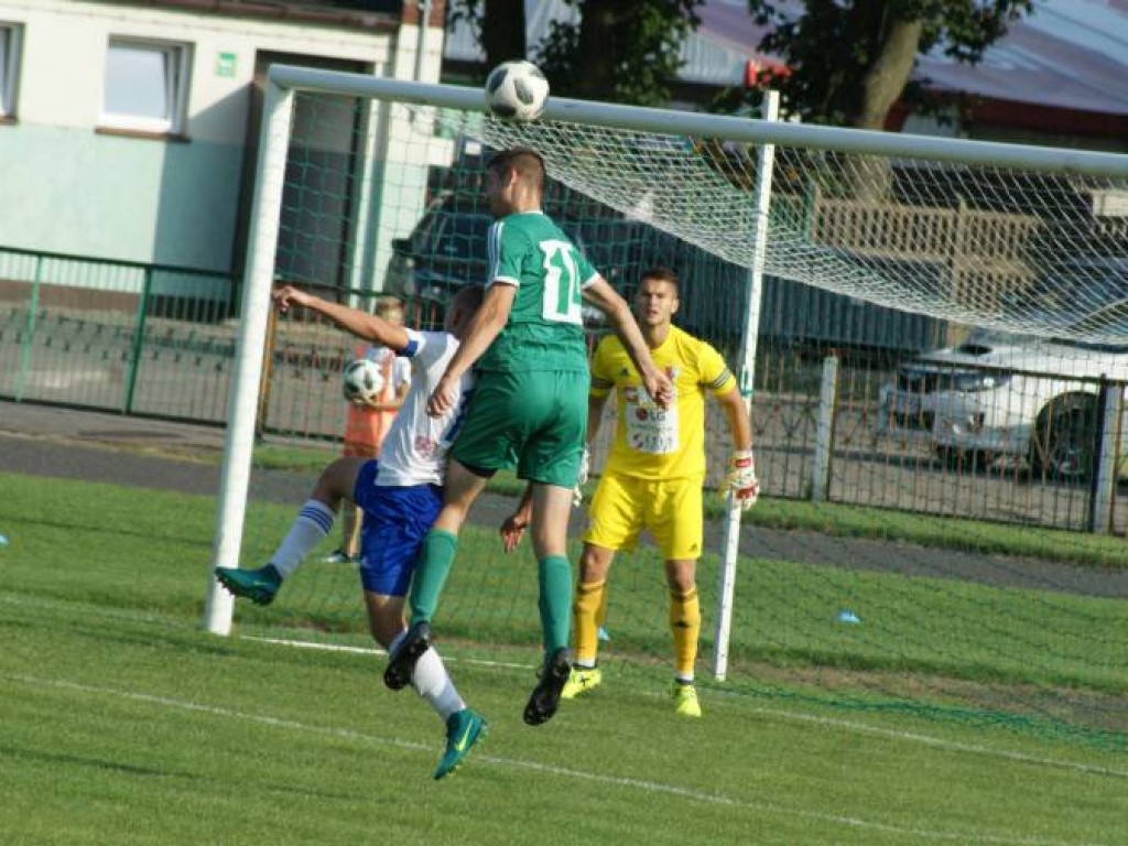 Pogoń wypunktowała Mławiankę. Z wolnego w poprzeczkę