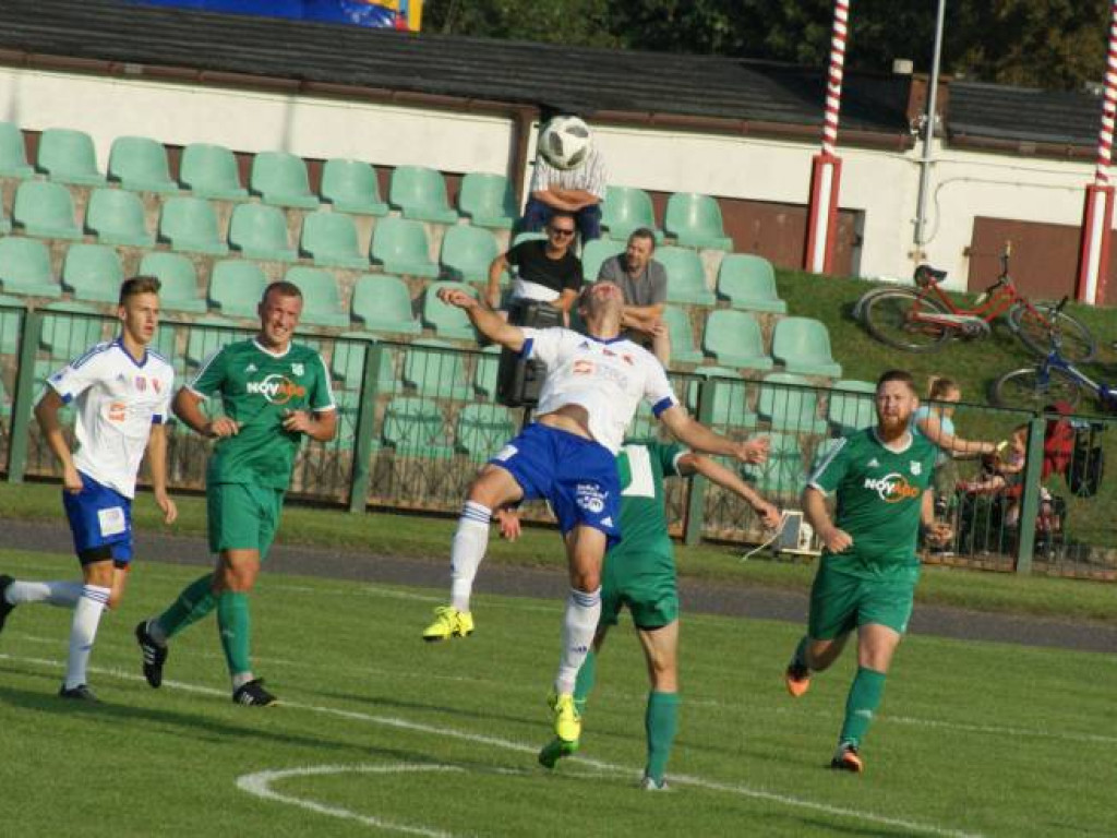 Pogoń wypunktowała Mławiankę. Z wolnego w poprzeczkę