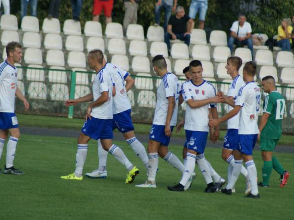 Pogoń wypunktowała Mławiankę. Z wolnego w poprzeczkę