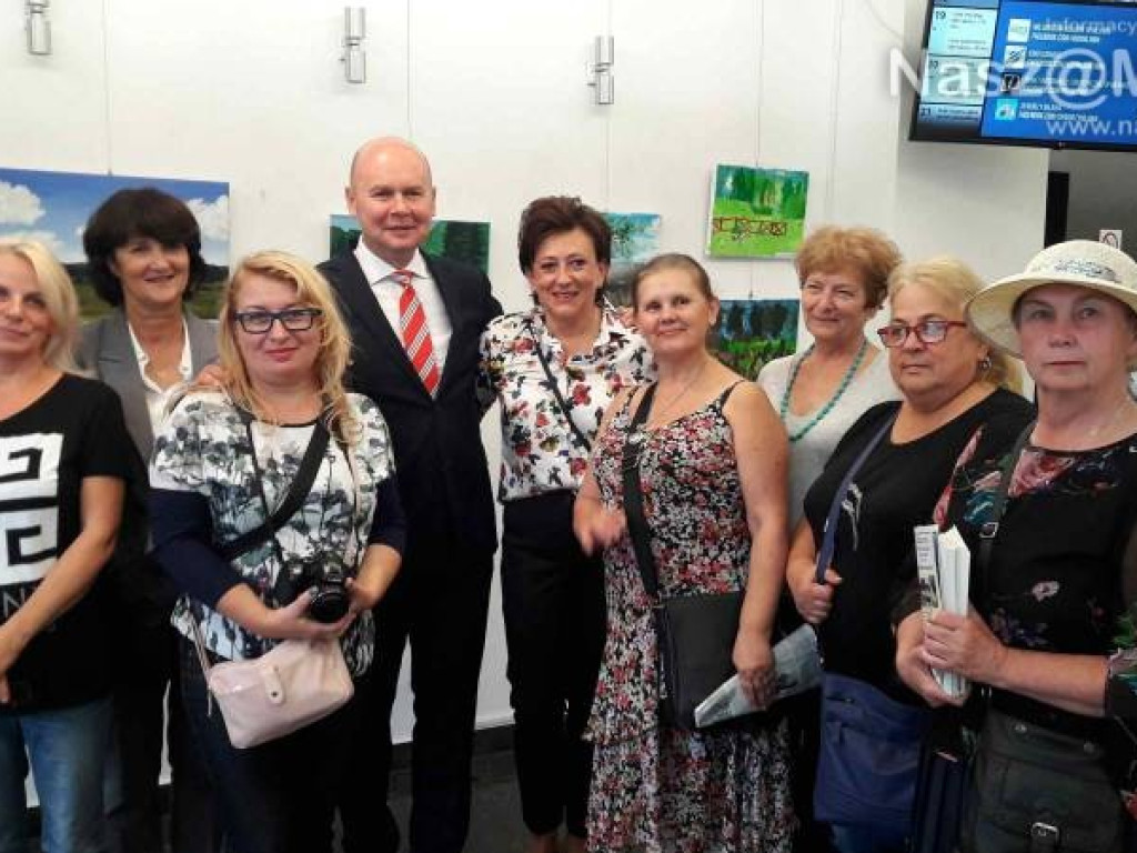 Uroki naszej ziemi na płótnach. Wystawa w mławskim domu kultury