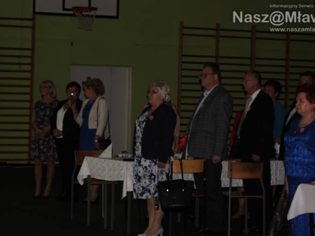 Powróćmy jak za dawnych lat..., czyli bal absolwentów