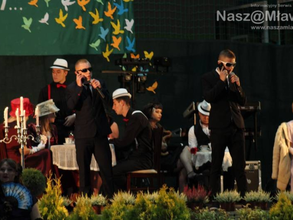 Powróćmy jak za dawnych lat..., czyli bal absolwentów