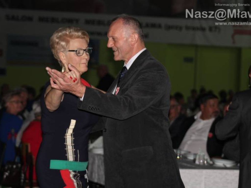 Powróćmy jak za dawnych lat..., czyli bal absolwentów