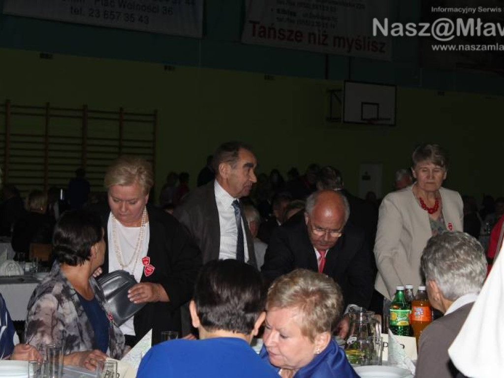 Powróćmy jak za dawnych lat..., czyli bal absolwentów