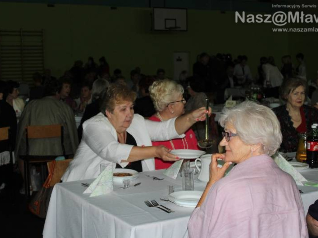 Powróćmy jak za dawnych lat..., czyli bal absolwentów