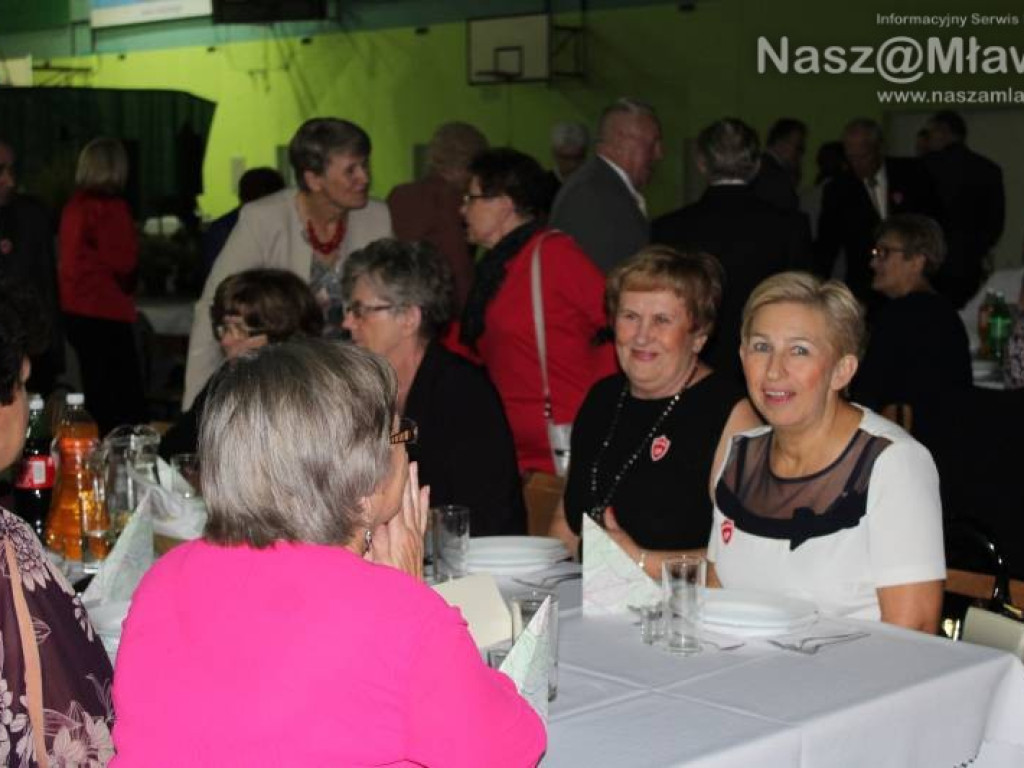 Powróćmy jak za dawnych lat..., czyli bal absolwentów