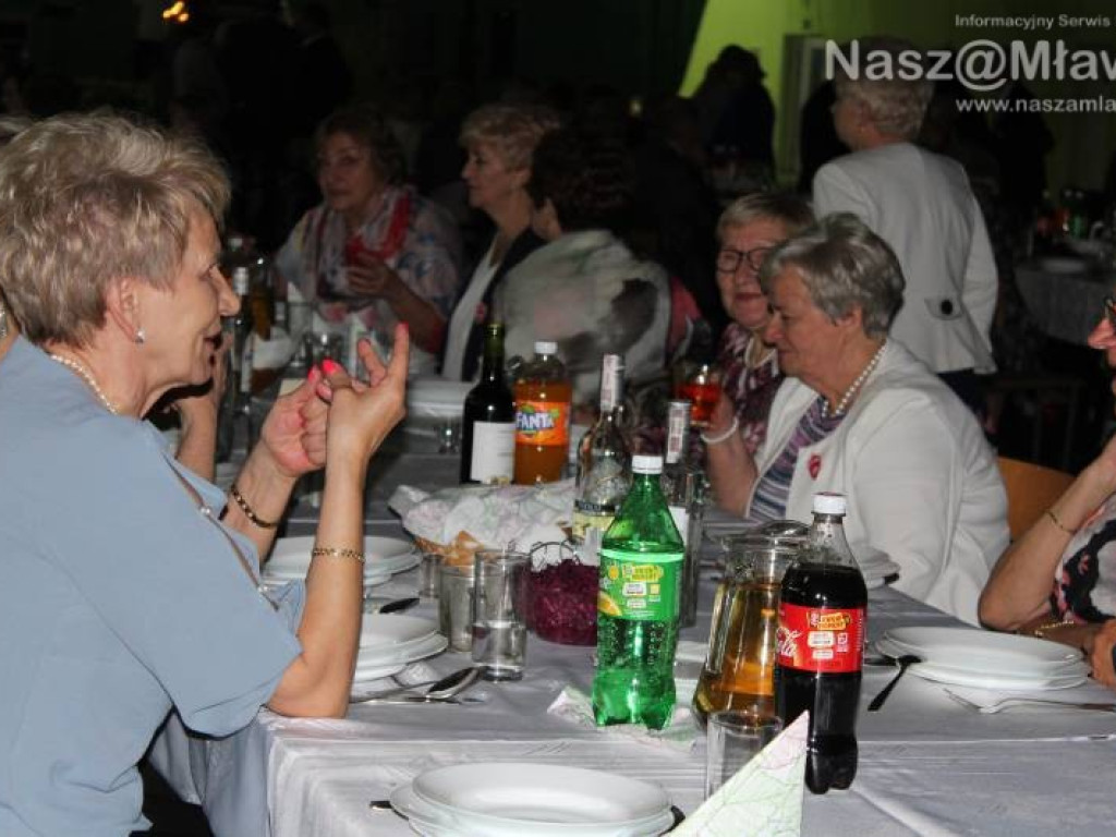 Powróćmy jak za dawnych lat..., czyli bal absolwentów