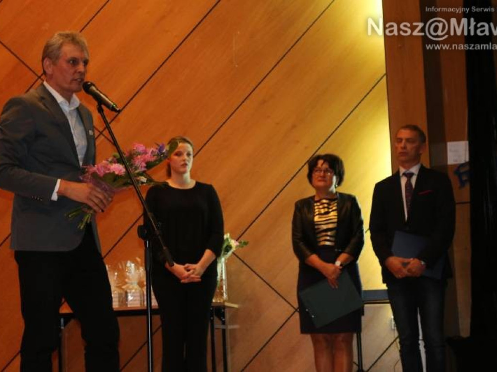 Inga promowała płytę, Towarzystwo świętowało jubileusz